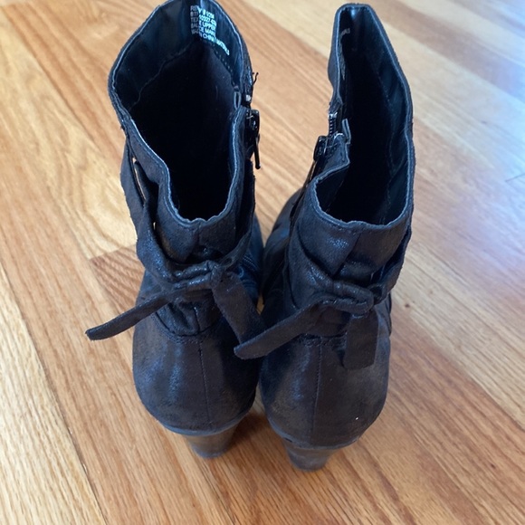 Baretraps Renew Womens Booties Shimmery Black Heeled Boots Tie Bow Knot Back 9.5 - Picture 5 of 10